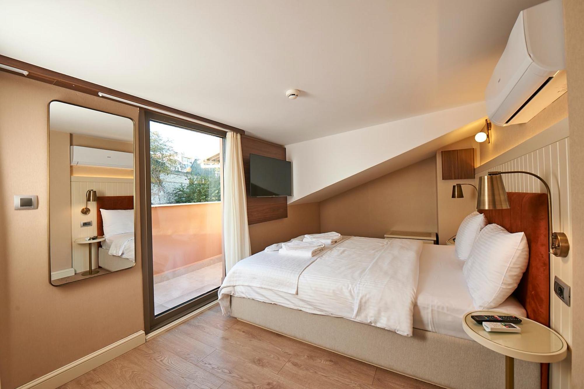 Double Room Balcony,1583257518:JPEG